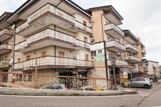 3 LOCALI A OSPEDALETTO D'ALPINOLO