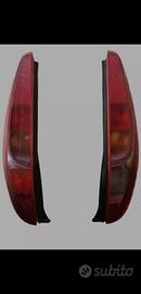 Fanali posteriori fiat punto