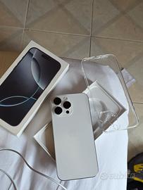 iPhone 16 pro max 256GB silver batteria 98%