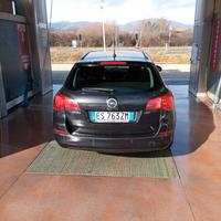 Opel Astra j station wagon sport tourer