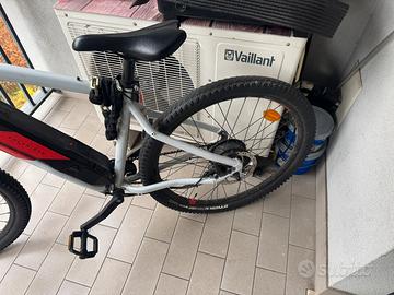 Bici elettrica seminuova