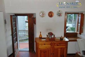 Casa indipendente di 120 m² con 4 locali e box aut