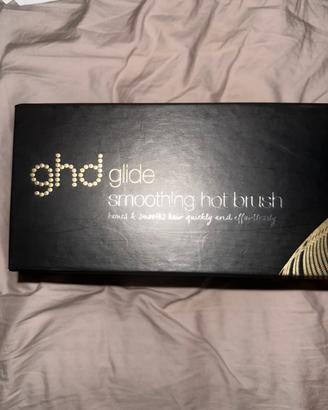 ghd glide smoothing hot brush