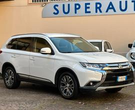 Mitsubishi Outlander 2.2 DI-D 4WD 7 posti Autom. I