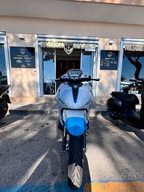 Beverly 310 E5+ 2025