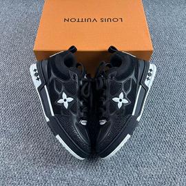 Louis Vuitton Skate Bianca e Nera Taglie 42 E 43