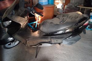 BURGMAN 200 suzuki