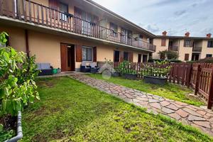 VILLA A SCHIERA A DALMINE
