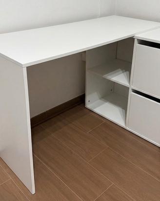 Scrivania + sedia