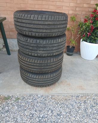 pneumatici 215/45/17  dot 2026