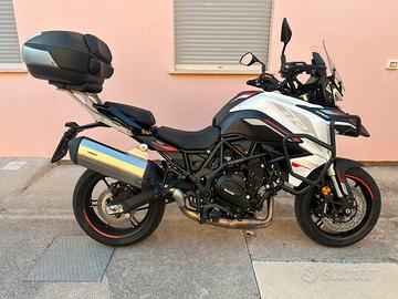Benelli trk 702