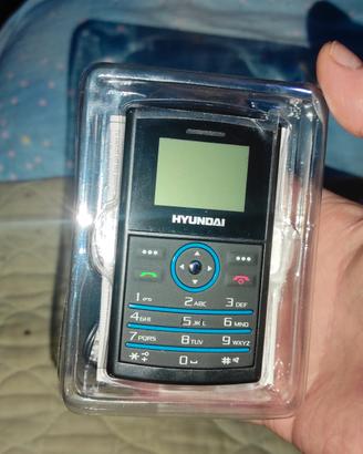 cellulare tascabile nuovo, a tasti