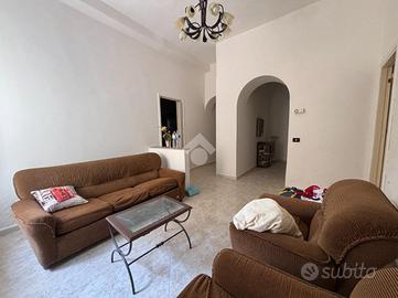 3 LOCALI A AGRIGENTO