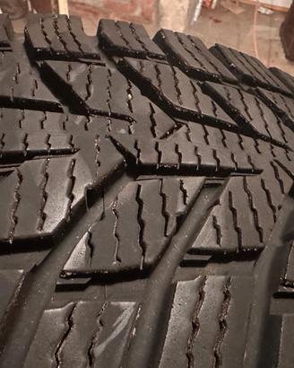 Pneumatici invernali 215/60 R17C – 4 pezzi