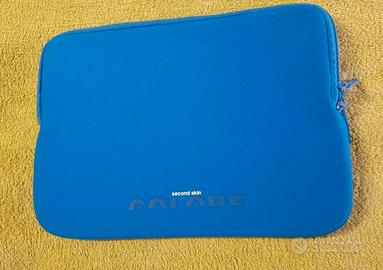 Tucano Colore Second Skin - Colore Azzurro