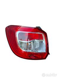 STOP FANALE POSTERIORE SINISTRO DACIA Sandero Seri