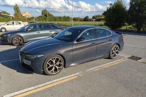 Alfa Romeo Giulia AT8 Super 150cv Diesel