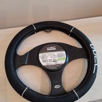 Accessori auto - volante e coprisedili + omaggio