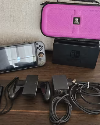 Nintendo Switch V1  + cover zelda + custodia
