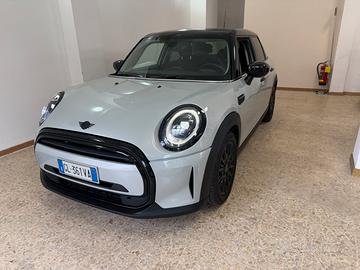 Mini Cooper Resolute