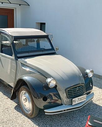 Charleston 2CV