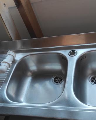 lavello acciaio inox doppia vasca con suoi sifoni