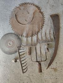 attrezzi in ferro antichi vintage per campagna