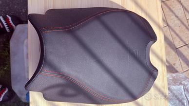 Sella Sport Streetfighter Ducati Performance