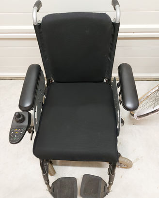 Carrozzina elettrica per disabili