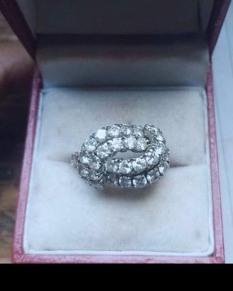 Anello d'epoca con diamanti