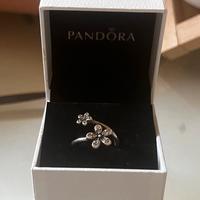 Pandora anello margherite misura 50