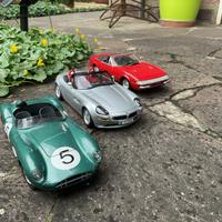 Ferrari, bmw, Aston Martin scala 1/18