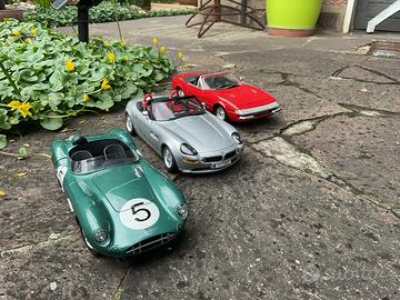 Ferrari, bmw, Aston Martin scala 1/18