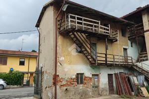 RUSTICO A PONTIROLO NUOVO