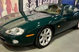 JAGUAR XK8 4.2 Coupé