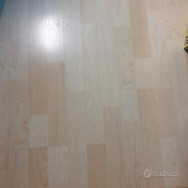 pavimento laminato ikea acero 