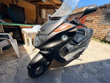 scooter majesty