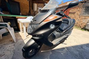 scooter majesty