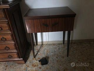 macchina cucire necchi