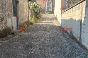 Belpasso Rudere con Terreno Edificabile -1