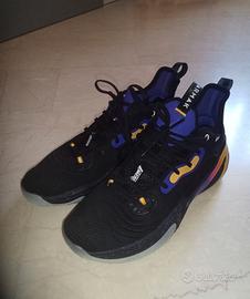 Scarpe basket unisex SE 900 NBA Los Angeles Lakers
