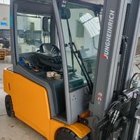 Carrello elevatore elettrico