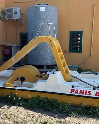 Pedalò con Scivolo