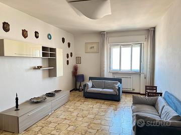 Appartamento ammobiliato / studenti o trasfertisti