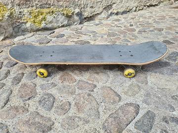 Skateboard completo in legno personalizzato