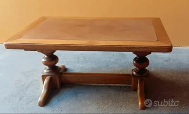 Tavolino basso legno pregiat con inserto in pelle 