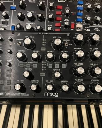 Subharmonicon Moog semimodulare