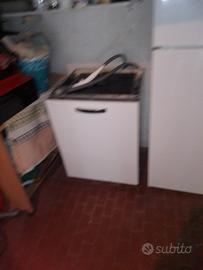 frigorifero e lavastoviglie usato 130 s