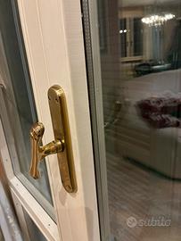 Maniglie finestre per la casa