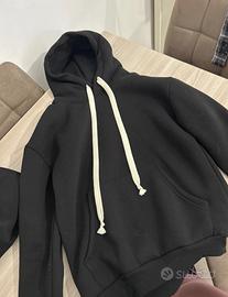 Tuta nera unisex con lacci